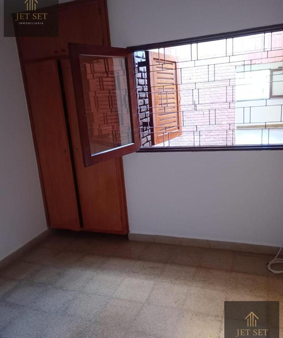 Foto de Venta Casa 3 Dormitorios en Juan XXIII, casa esquina con JARDÍN, imagen 5