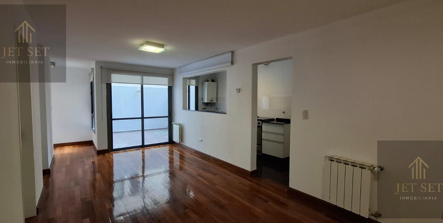 Departamento de 2 Dormitorios en Alquiler en Cofico, con Cochera