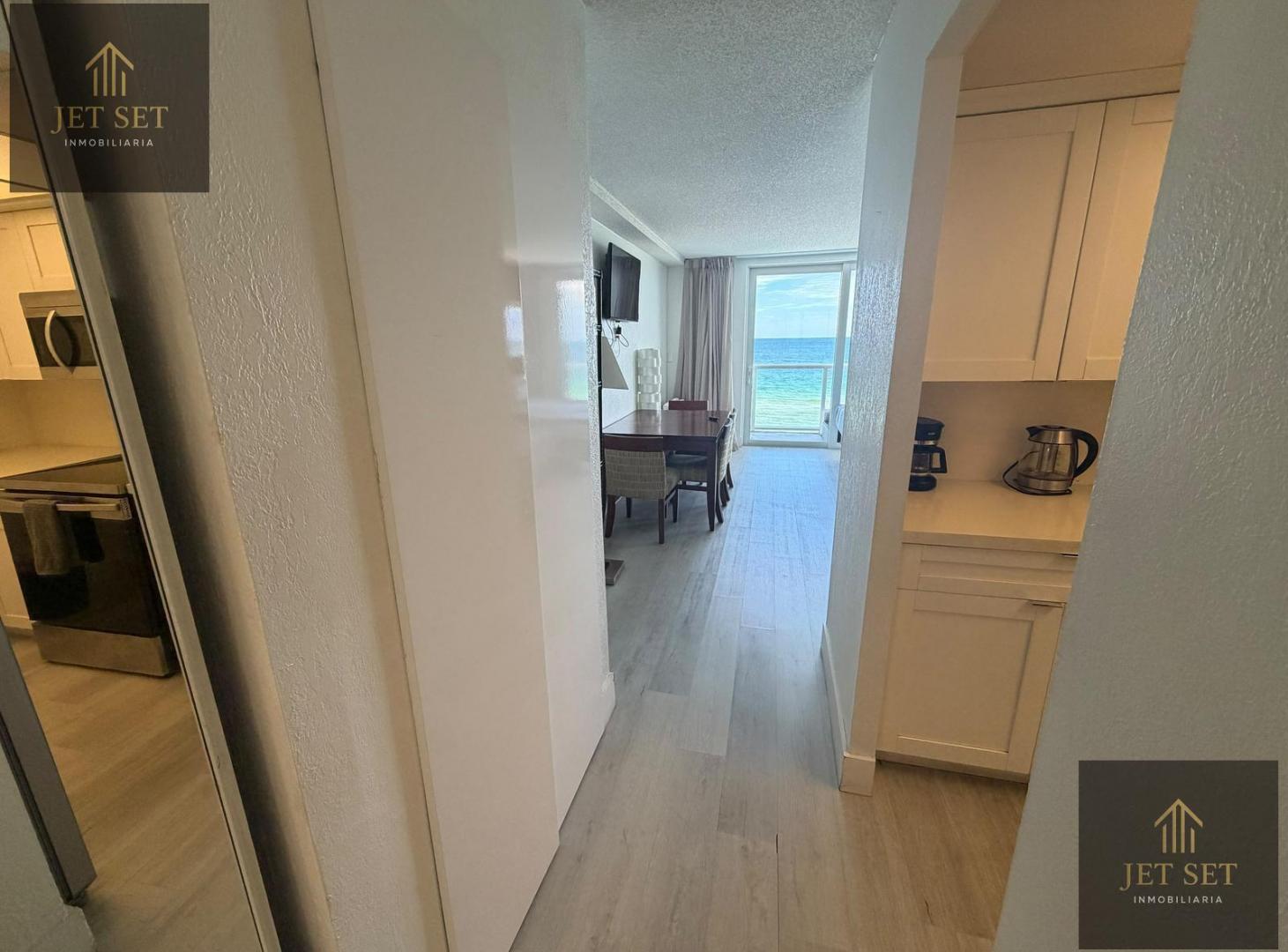 Foto de Venta de departamento en Sunny Isles, Miami beach, 1 dormitorio 1 baño, imagen 3