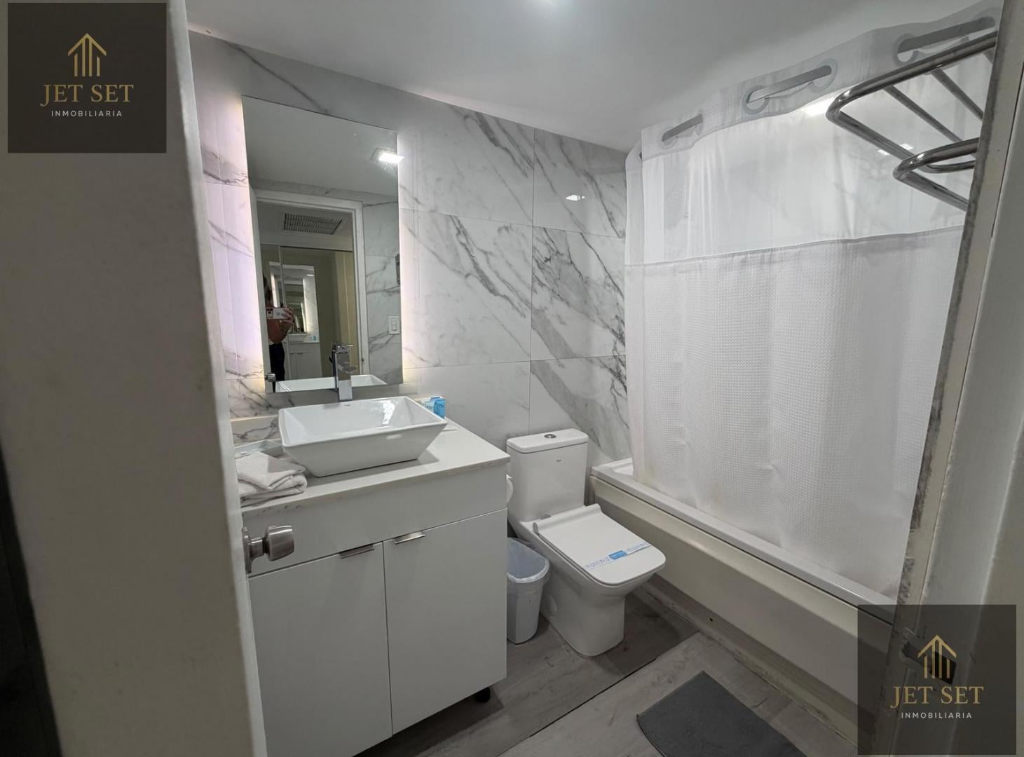 Foto de Venta de departamento en Sunny Isles, Miami beach, 1 dormitorio 1 baño, imagen 4