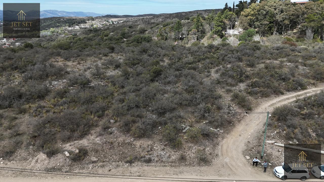 Foto de VENTA DE Terreno en La Falda 800 METROS, imagen 1