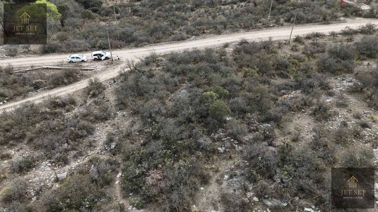 Foto de VENTA DE Terreno en La Falda 800 METROS, imagen 3