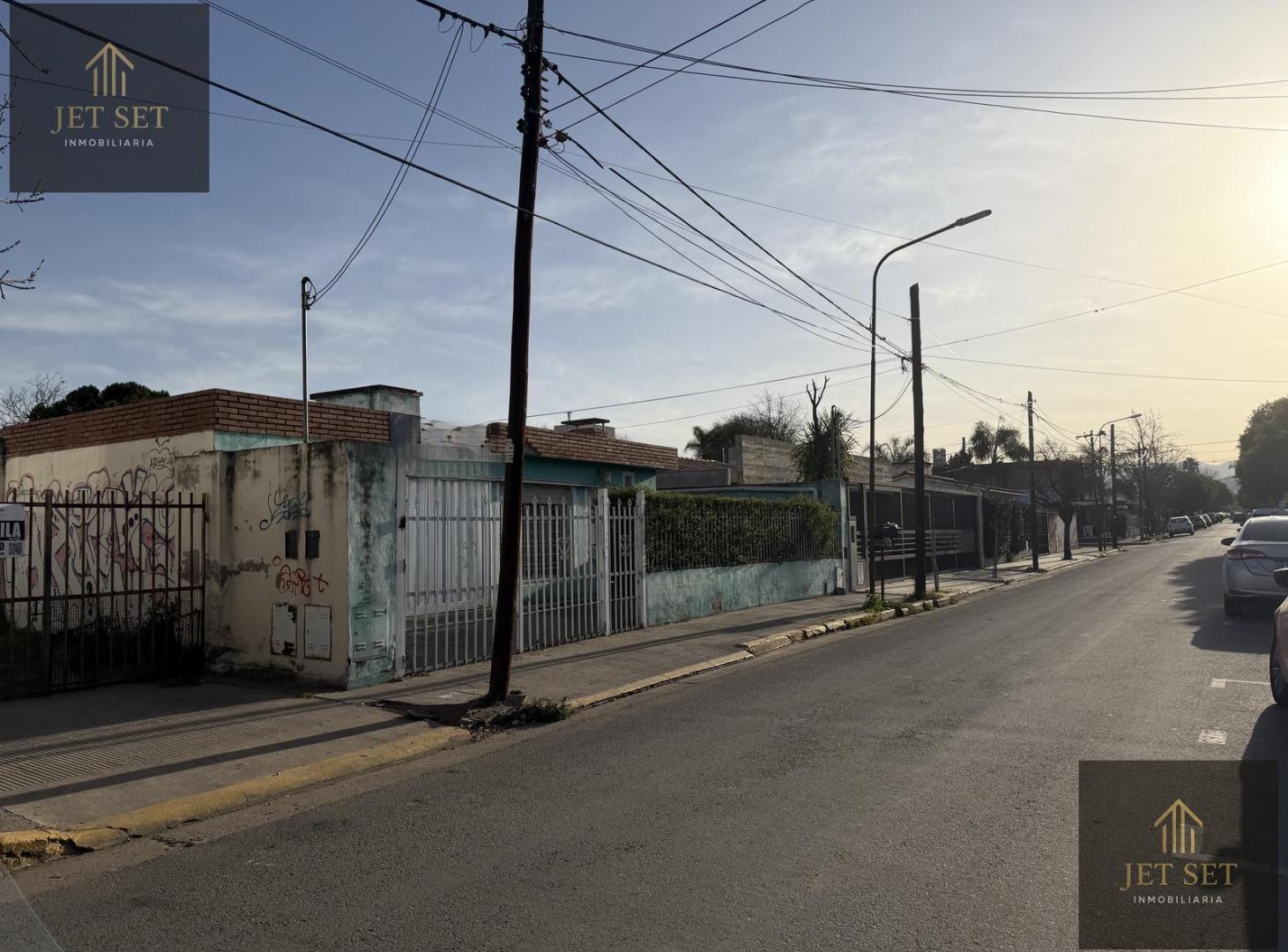 Foto de IDEAL DESARROLLISTA | VA. ALLENDE - CENTRO | Casa + Deptos en VENTA |, imagen 5