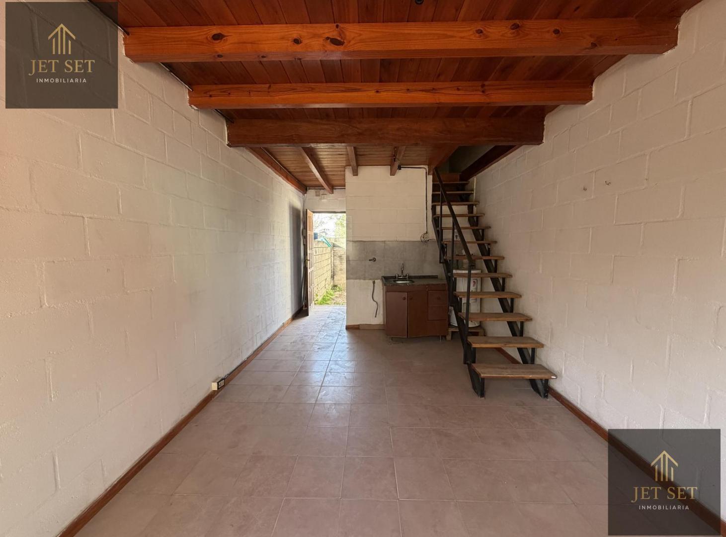 Foto de COMPLEJO SEIS DUPLEX EN VENTA | VA. ALLENDE - B° INDUSTRIAL | INVERSOR, imagen 3