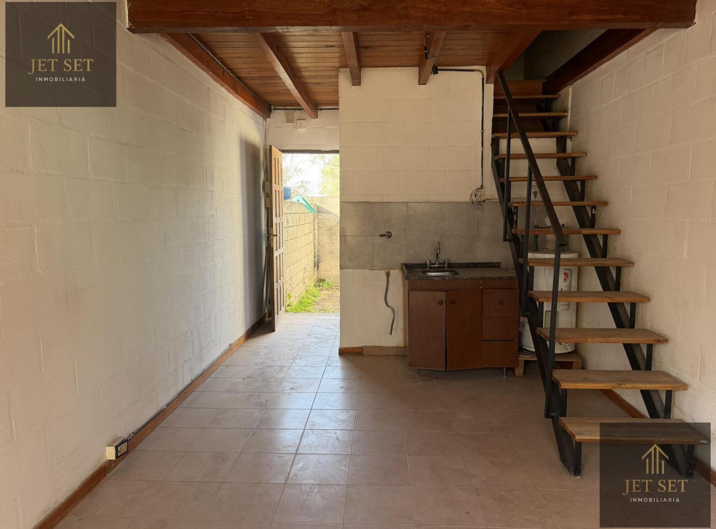 Foto de COMPLEJO SEIS DUPLEX EN VENTA | VA. ALLENDE - B° INDUSTRIAL | INVERSOR, imagen 4