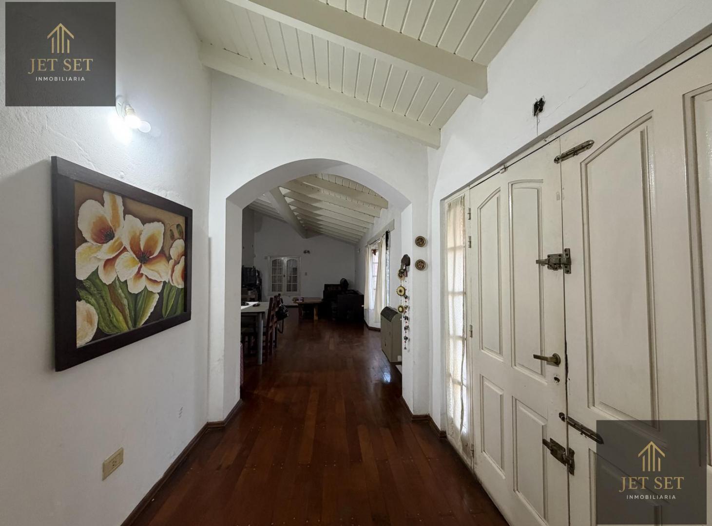 Foto de Casa en VENTA | URCA | 3dor-4ba | Pileta, imagen 1
