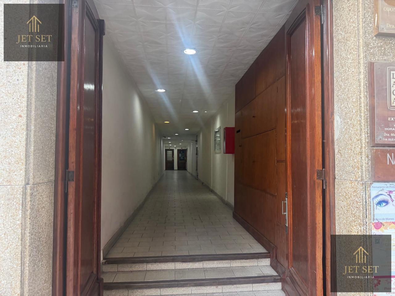 Foto de Alquiler Oficina Zona Centro / EXCELENTE UBICACION- totalmente renovada!, imagen 4