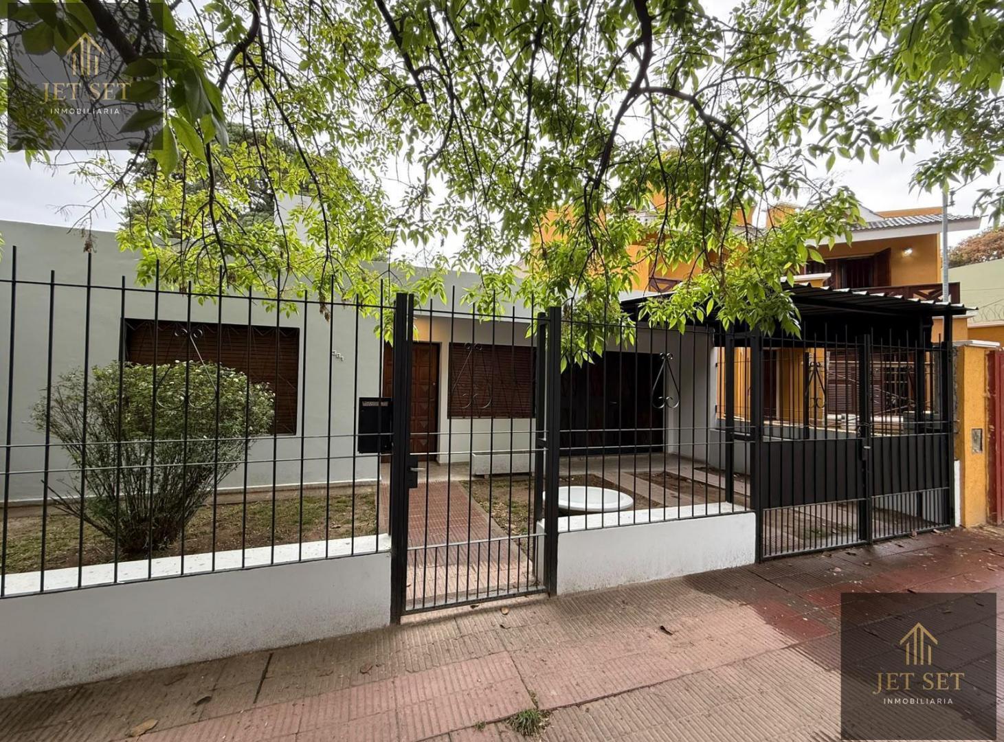 Foto de Casa en venta en Quebrada de las Rosas |2 dorm. escritorio|Una, imagen 1