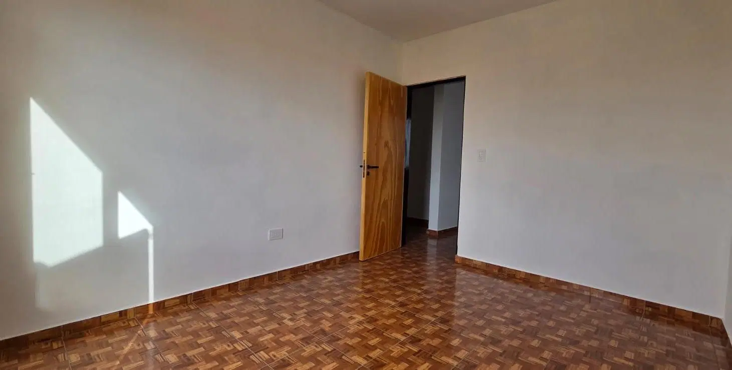 Duplex En Alquiler En Barrio Valle Cercano De 2 Dormitorios - Seguridad 24 hs 2