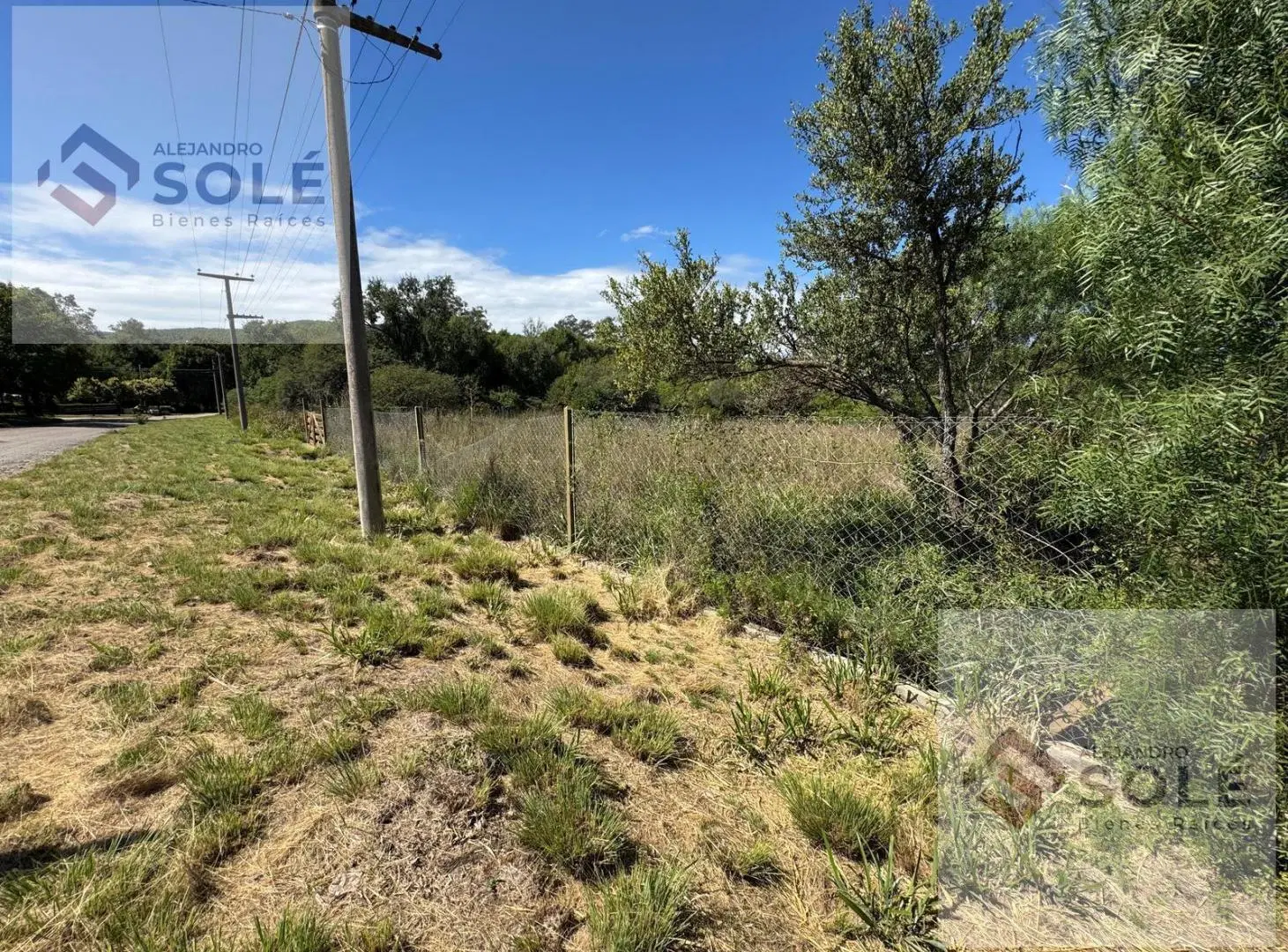 Terreno En Venta En La Sierras de Calamuchita - Villa Rumipal- Recibo Vehículo 2