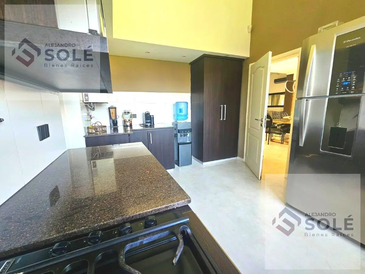 Casa a La Venta En Barrio Las Rosas, 3 Dormitorios   - Villa Nueva 4