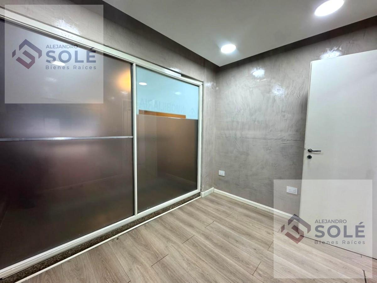 Foto de Oficina En Venta En Galeria Omega - 30 m2 Más Patio, imagen 3