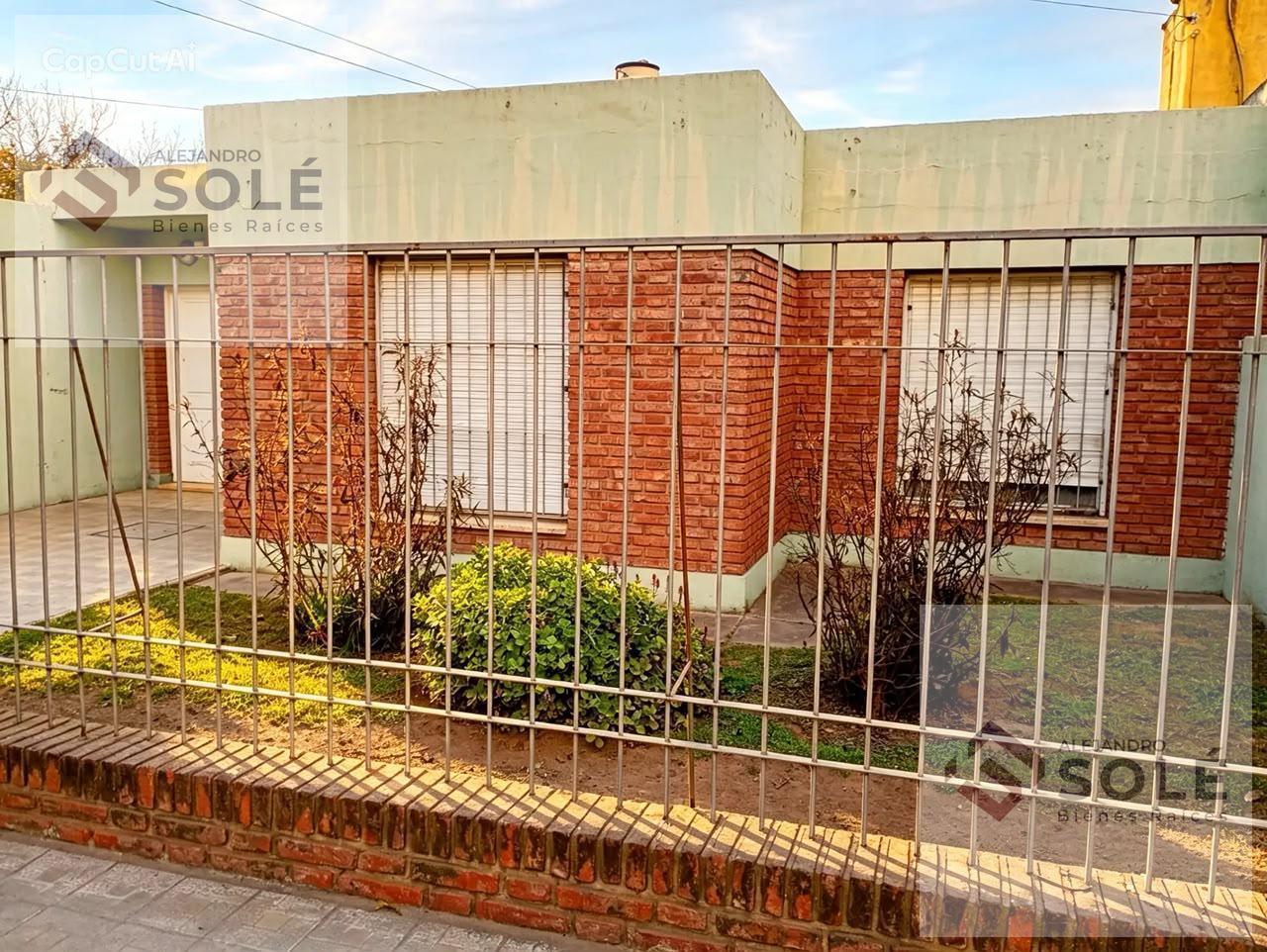 Foto de Casa En Venta En Villa María Doble Lote 505 m2, imagen 2