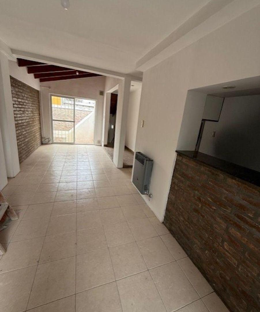 Foto de Casa PA de pasillo de dos dormitorios con patio y balcon, imagen 5