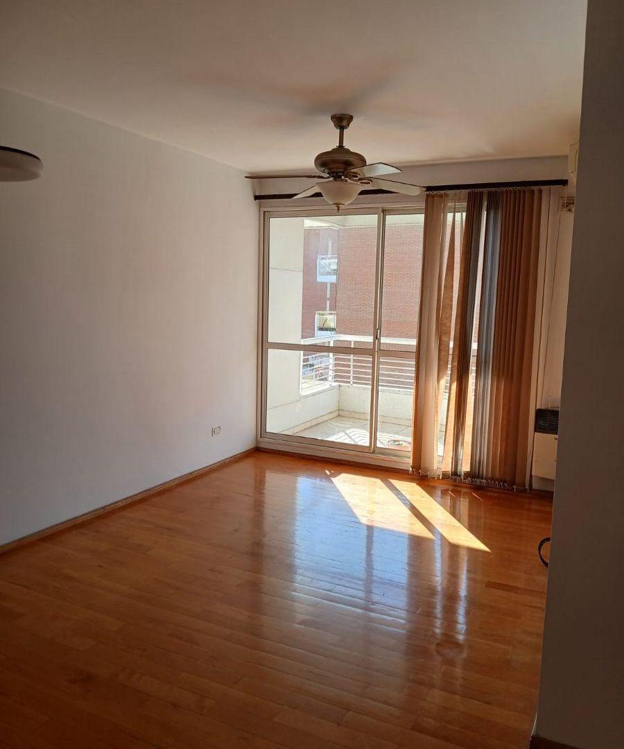 Foto de Departamento externo con balcon y cocina separada, imagen 1