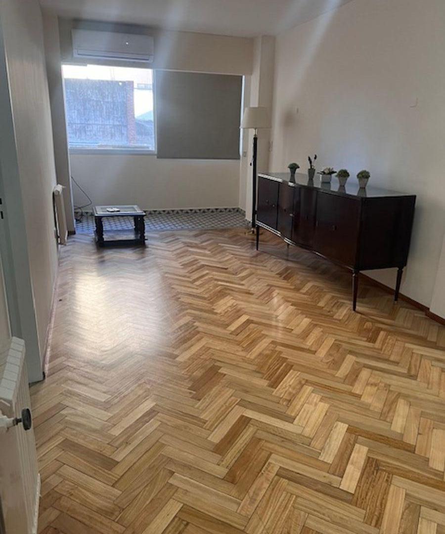 Foto de ALQUILER Excelente semipiso contrafrente Amplio totalmente reciclado, imagen 1
