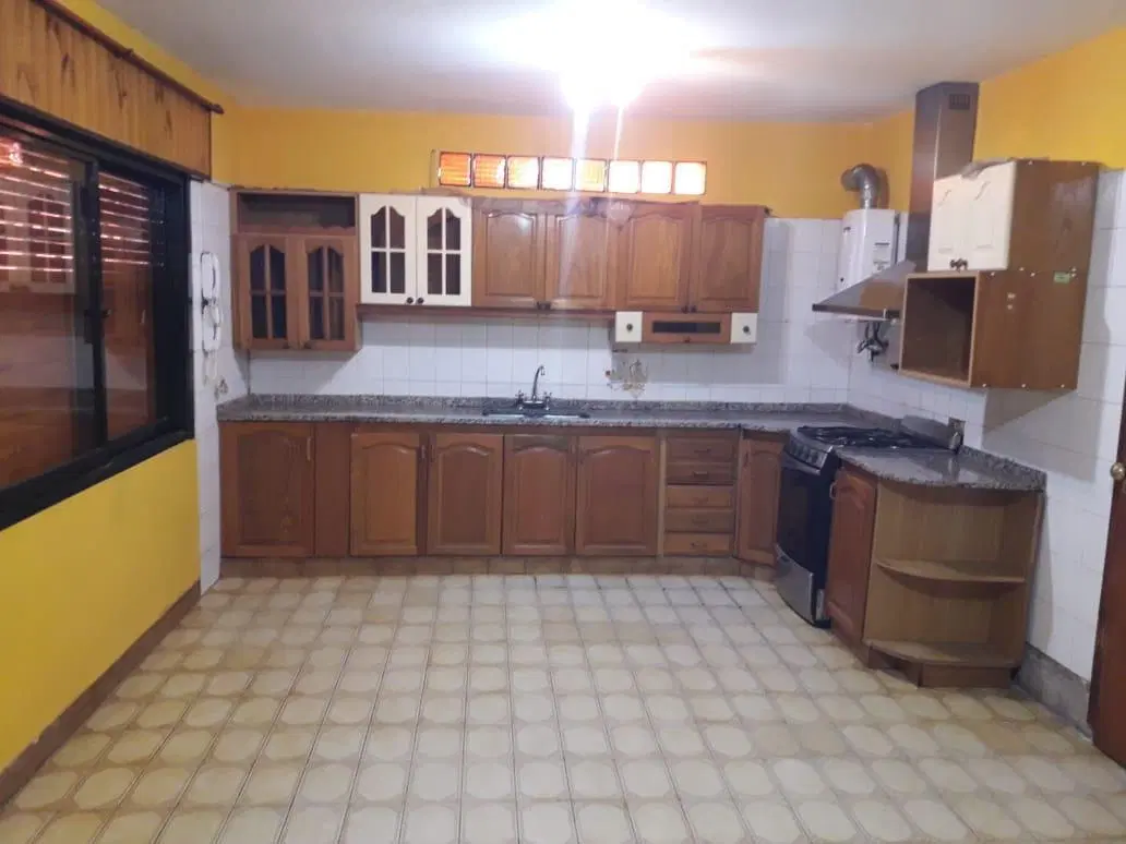 Casa ALQUILER en ALTO ALBERDI 8