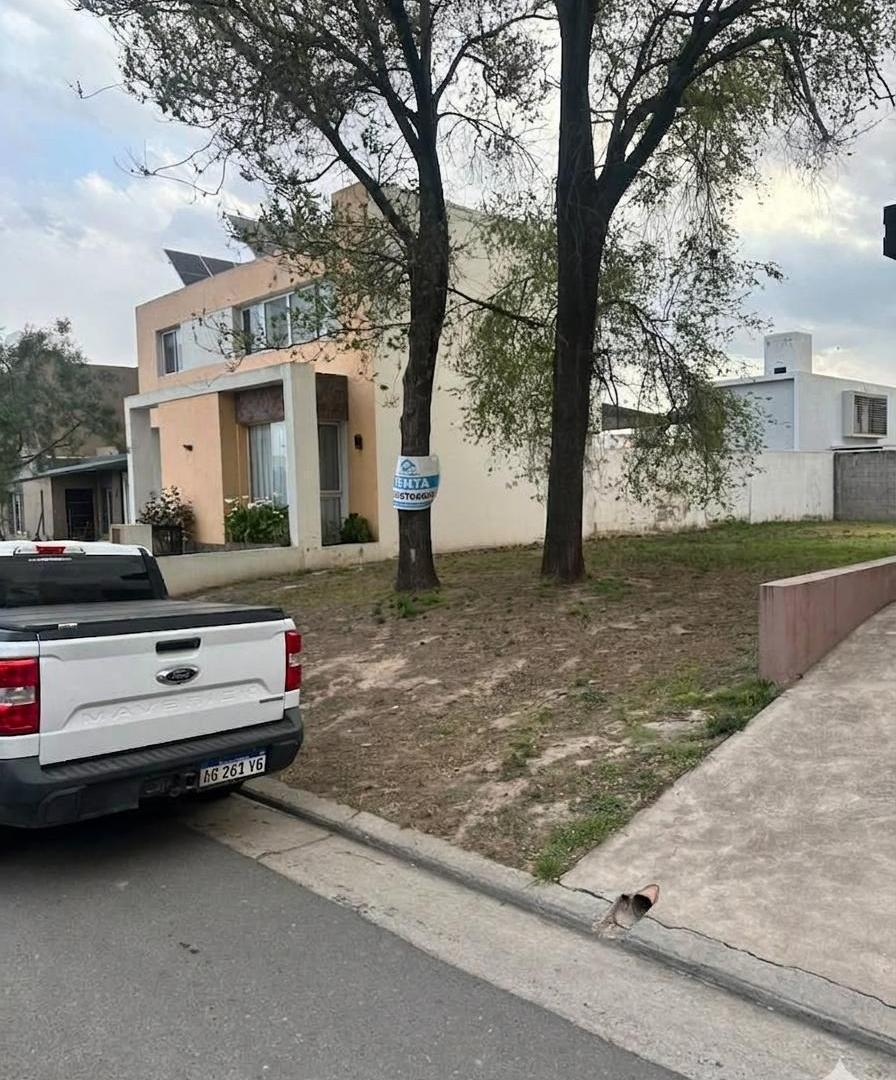 Foto de TERRENO EN VENTA MANANTIALES MIRADORES 1, imagen 2
