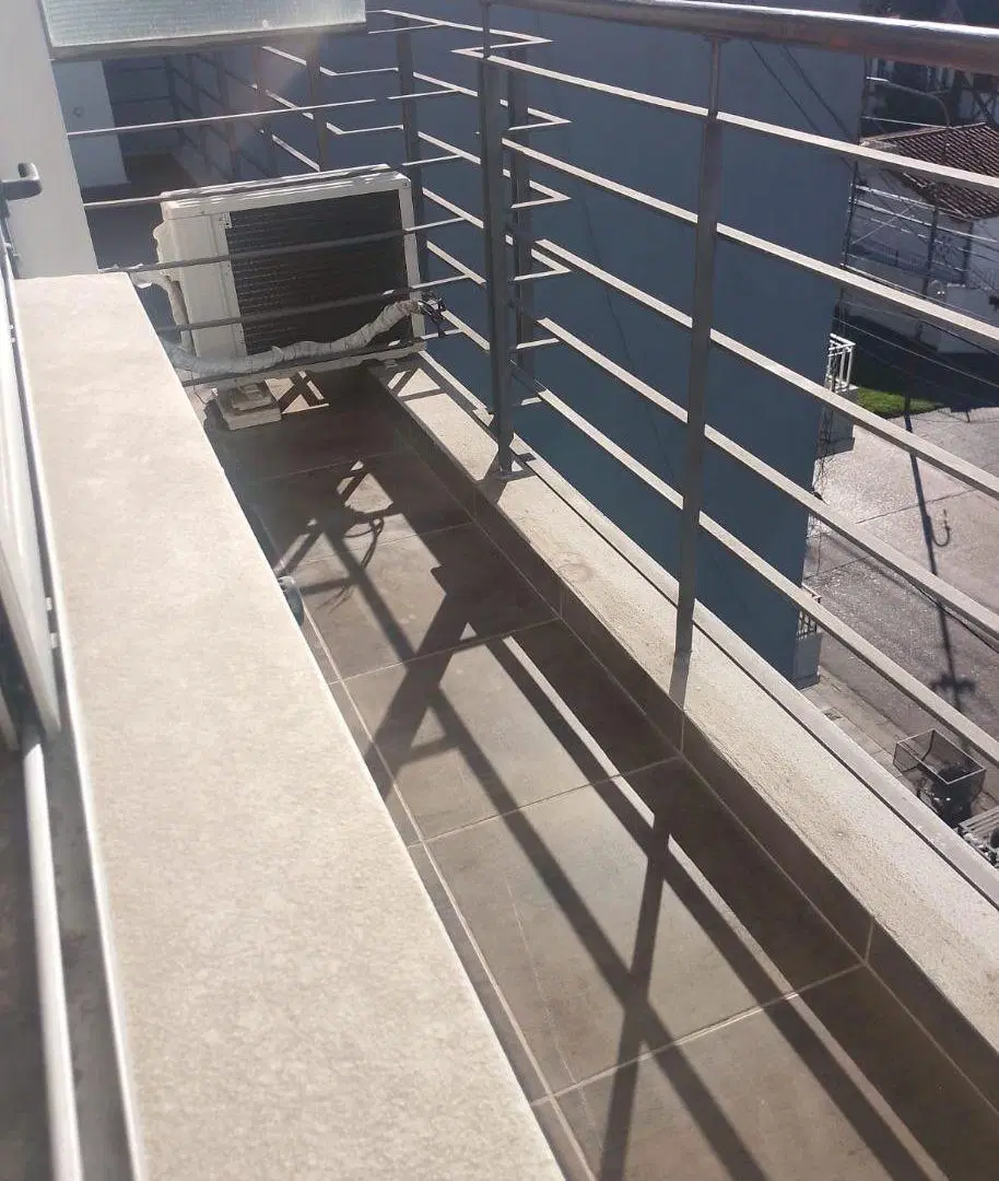 DPTO 2 AMB EN ALQUILER C/ COCHERA Y BALCON 2
