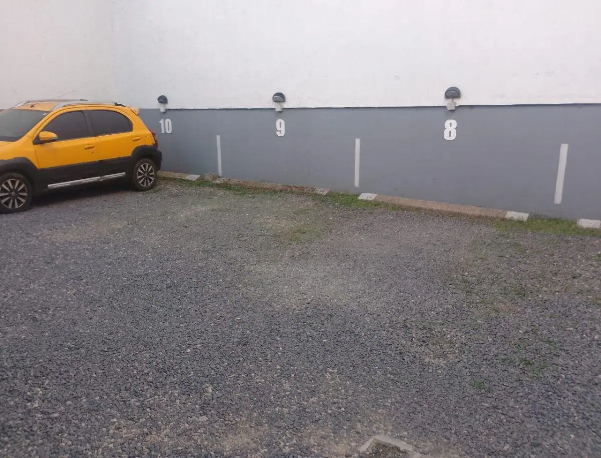 DPTO 2 AMB EN ALQUILER C/ COCHERA Y BALCON 5