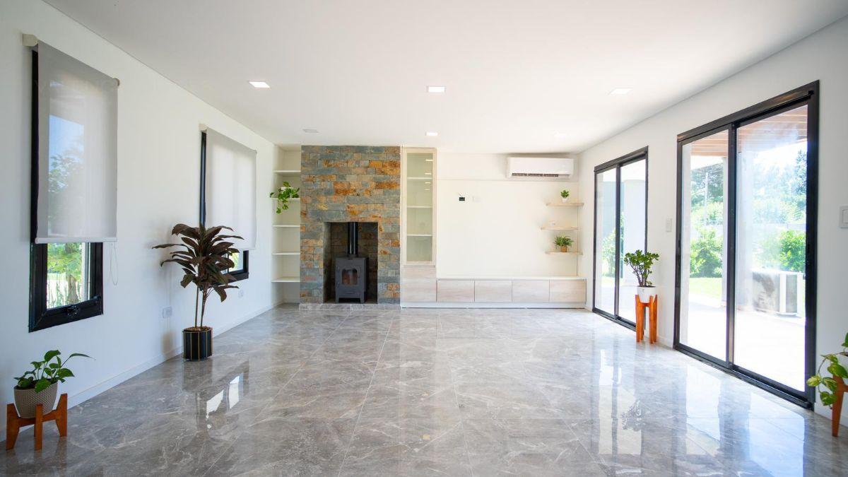 Foto de CASA 4 AMBIENTES CON PISCINA EN VENTA-PRADOS DEL OESTE, imagen 5