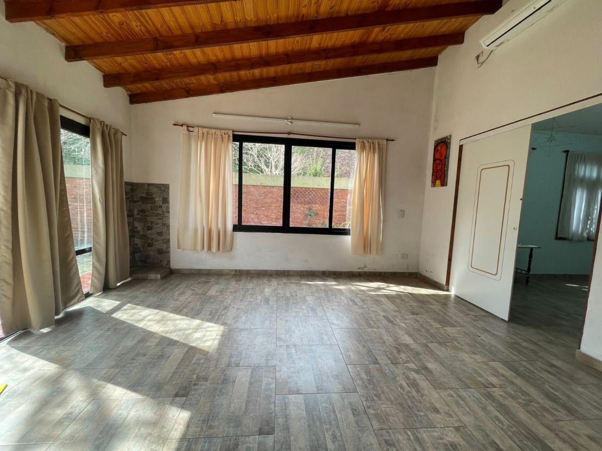Foto de Casa de 352 m² con 4 dormitorios en venta en Ituzaingó Norte, imagen 5