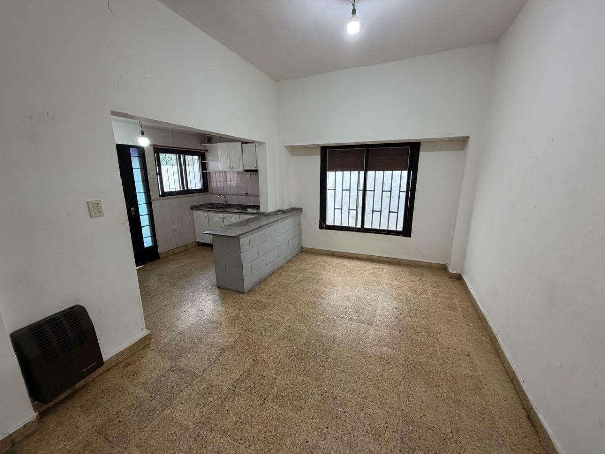 Foto de VENTA CASA 3 AMB C/ LOCAL-GRAN LOTE-APTO CREDITO-PALOMAR, imagen 5