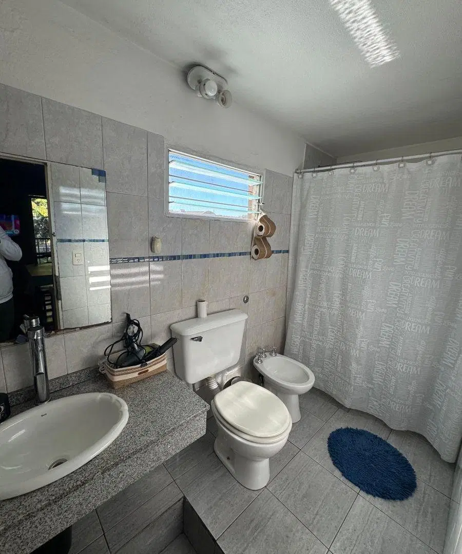 Oportunidad Inversionista Casa con local en venta 3