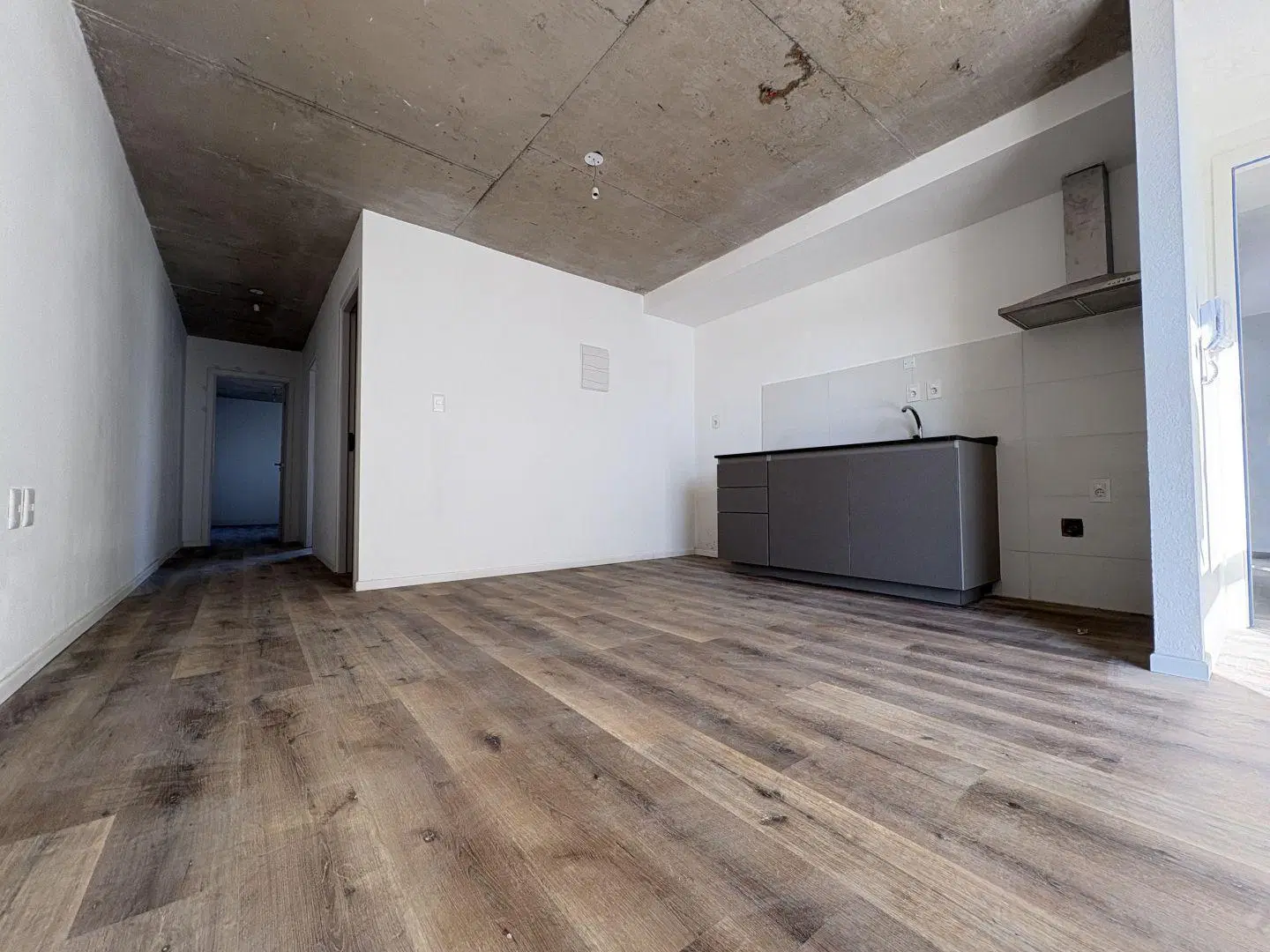 Alquiler apartamento 2 dormitorios con cochera Tres Cruces 2