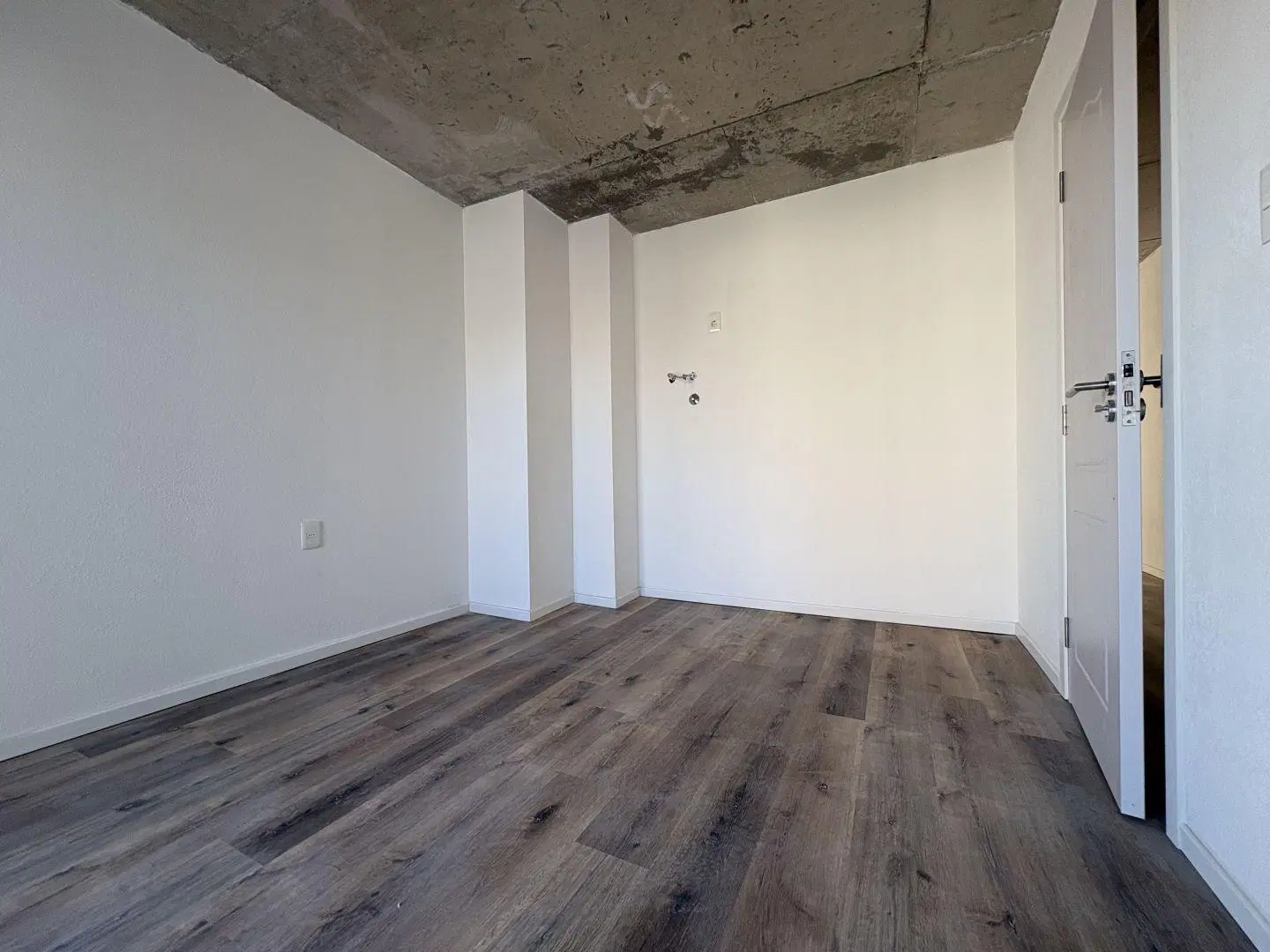 Alquiler apartamento 2 dormitorios con cochera Tres Cruces 3