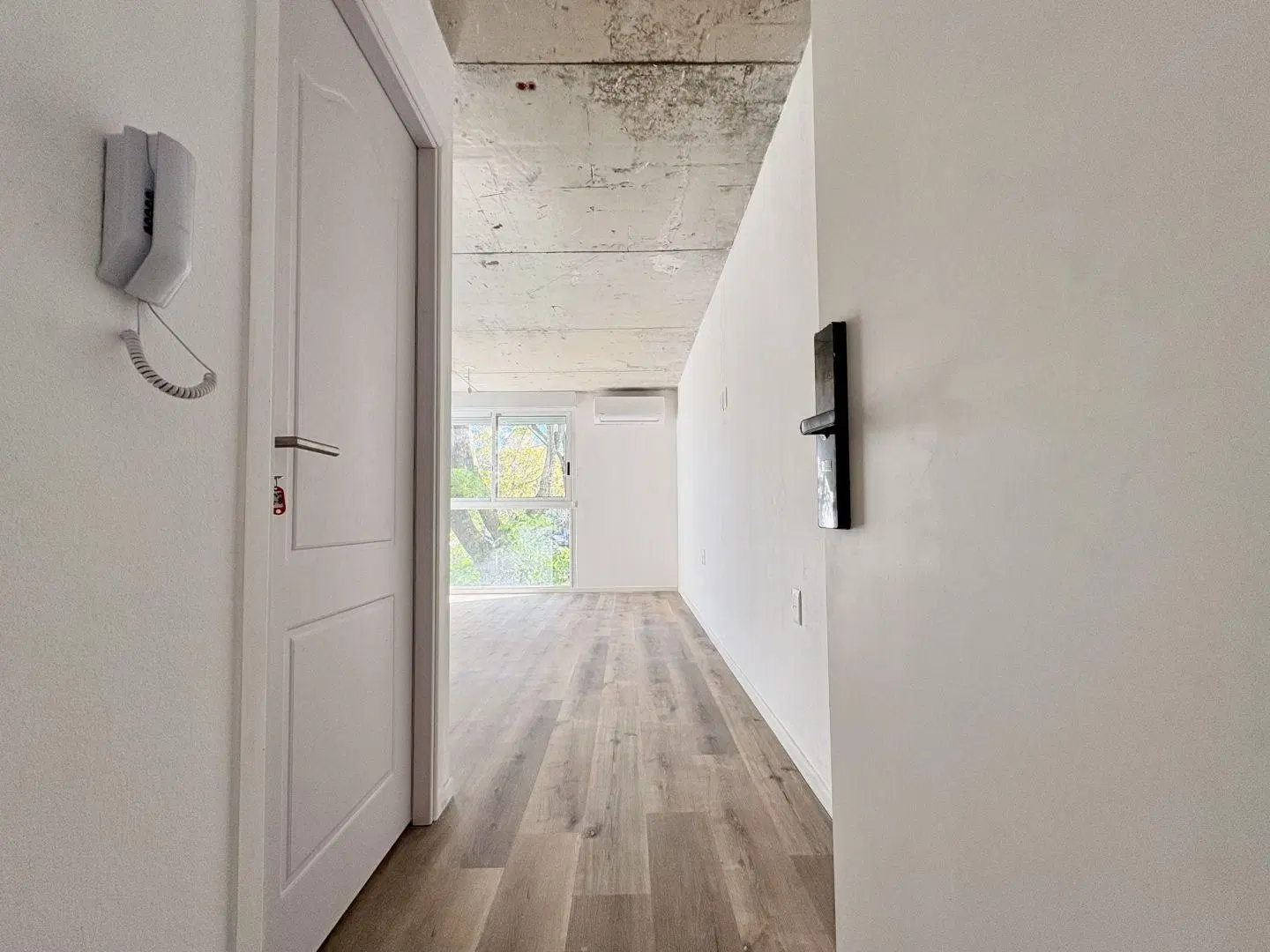 Alquiler apartamento monoambiente Tres Cruces 3