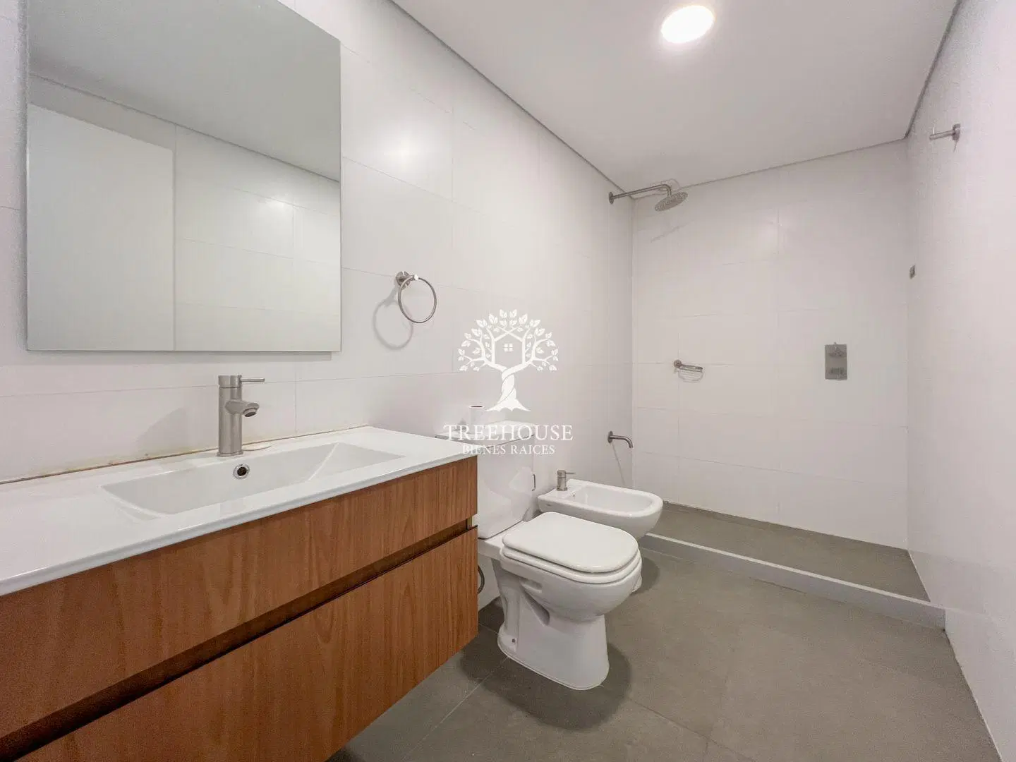 Alquiler de Apartamento de 1 Dormitorio con Garaje en Cordón 5