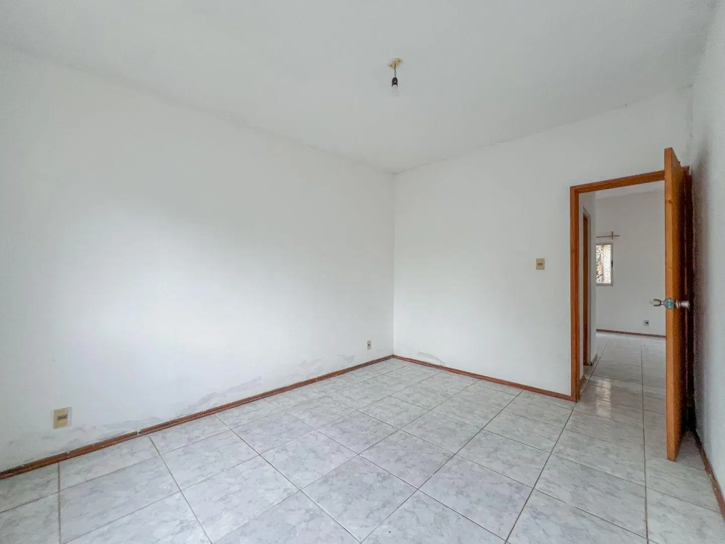 Alquiler de Casa de 2 Dormitorios con Patio en Neptunia 3