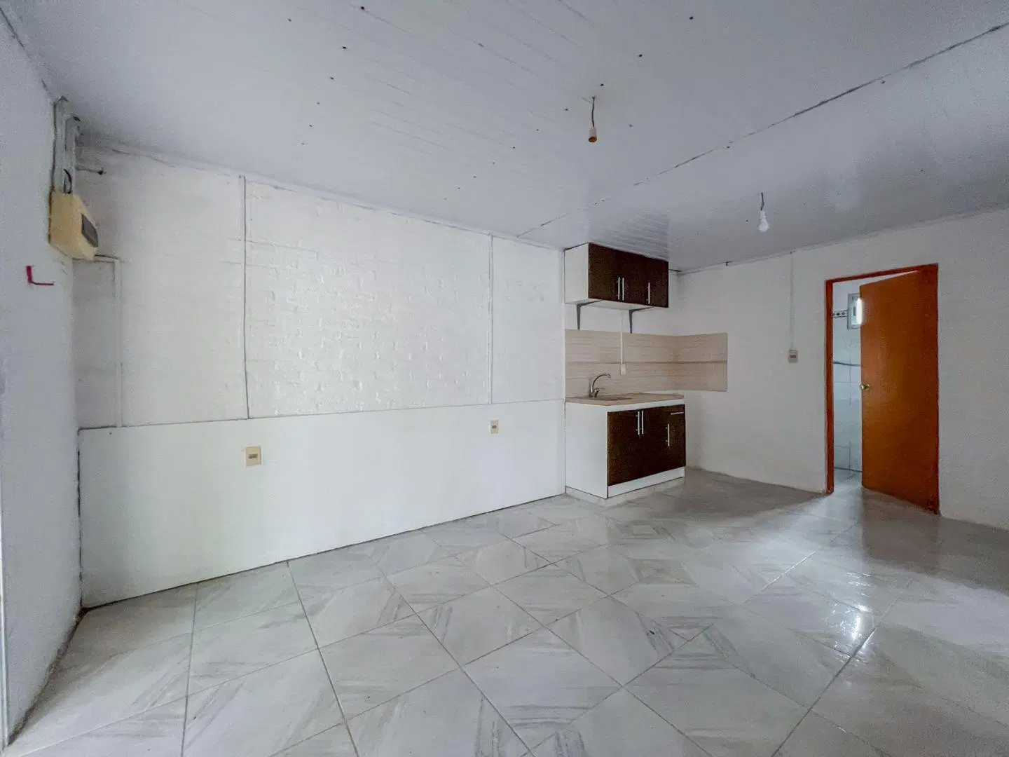 Alquiler de Casa de 2 Dormitorios + Monoambiente con Patio y Parrillero en Neptunia 3
