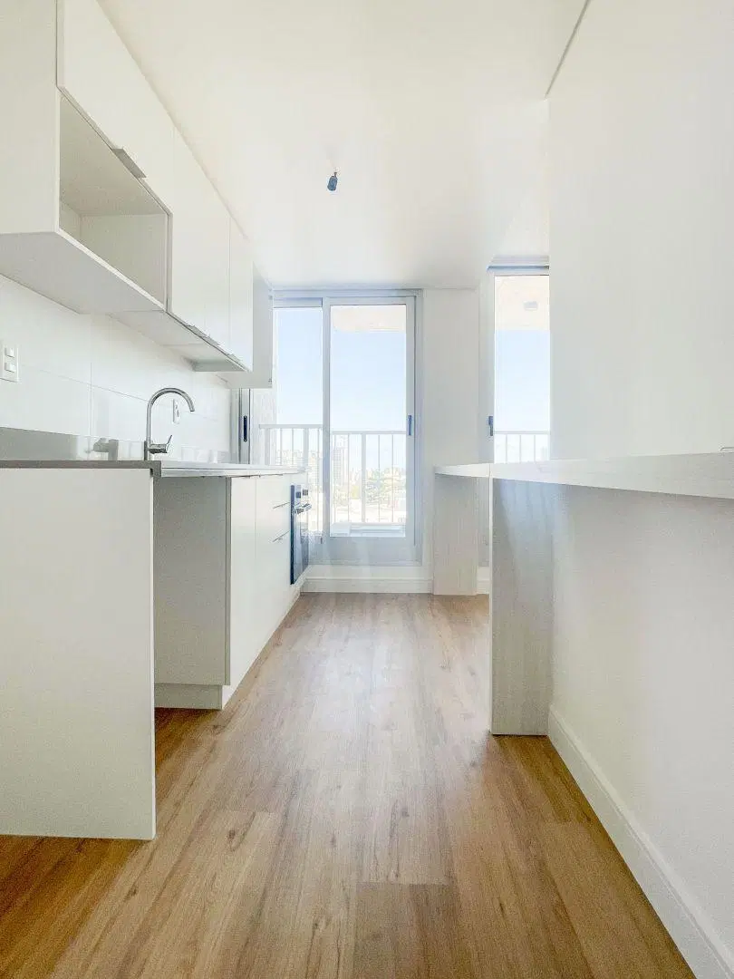 Apartamento de 2 dormitorios con terraza en Malvín 5