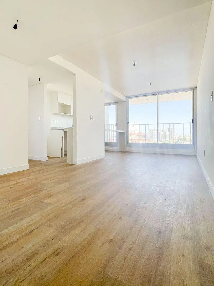Apartamento de 2 dormitorios con terraza en Malvín 2