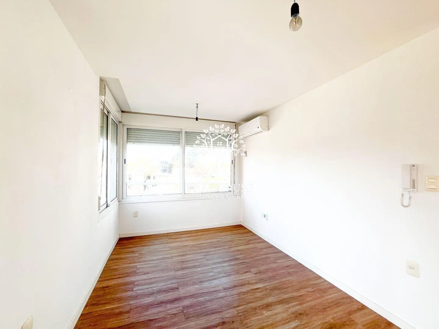 Alquiler de Apartamento de 1 Dormitorio con Garaje en Parque Rodó, Montevideo. 4