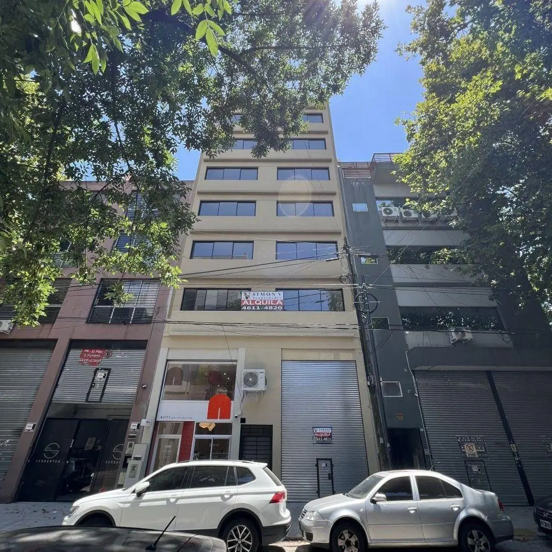 Oficina en alquiler en zona comercial Flores/Floresta 1
