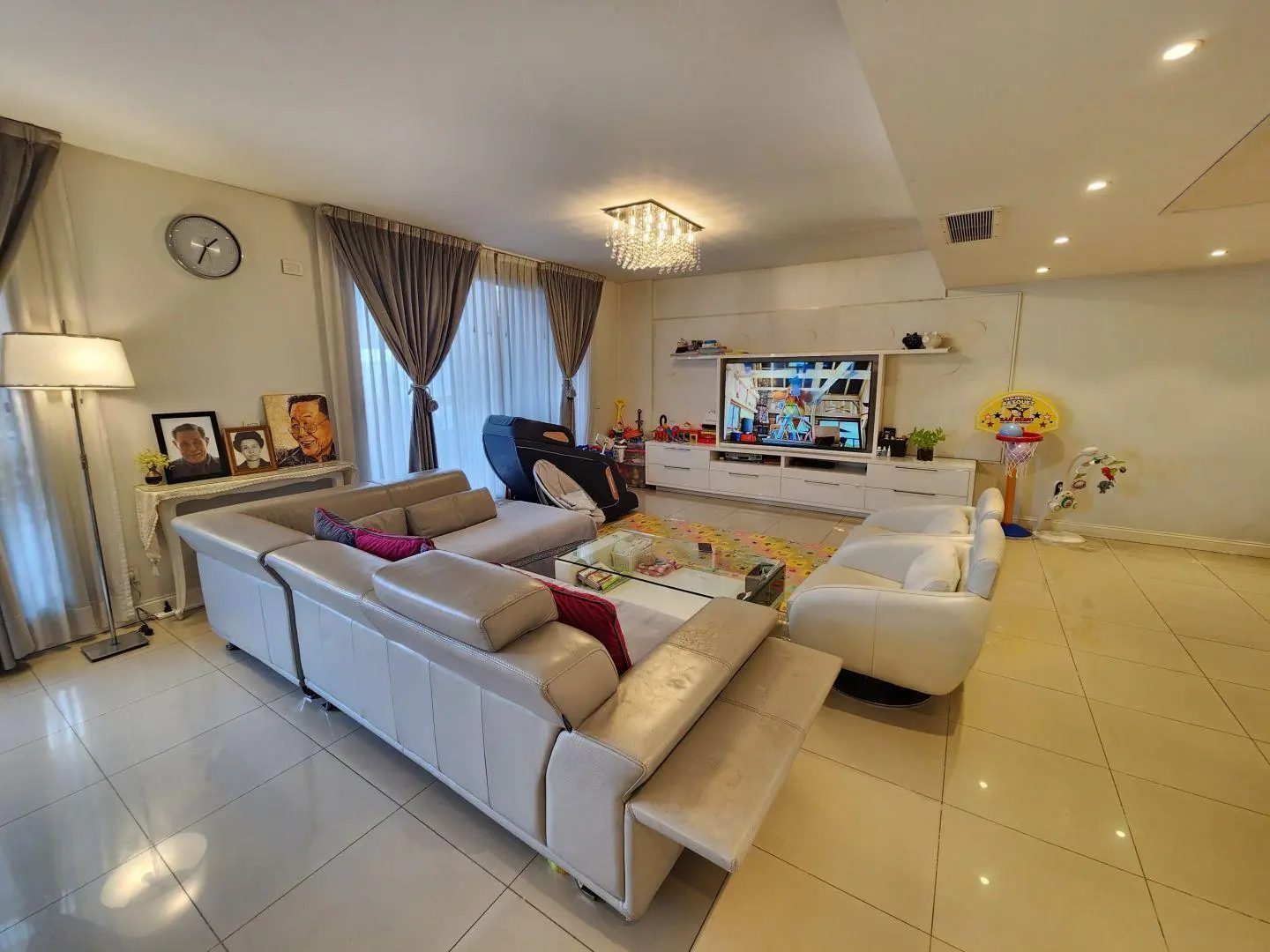 Venta departamento 6 ambientes en Flores 5