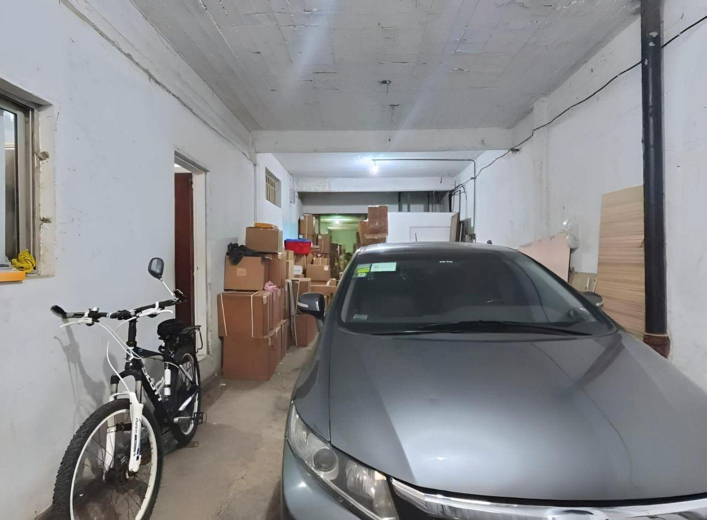 Foto de Venta de Galpón con Vivienda de 4 Ambientes en Villa Santa Rita, imagen 5