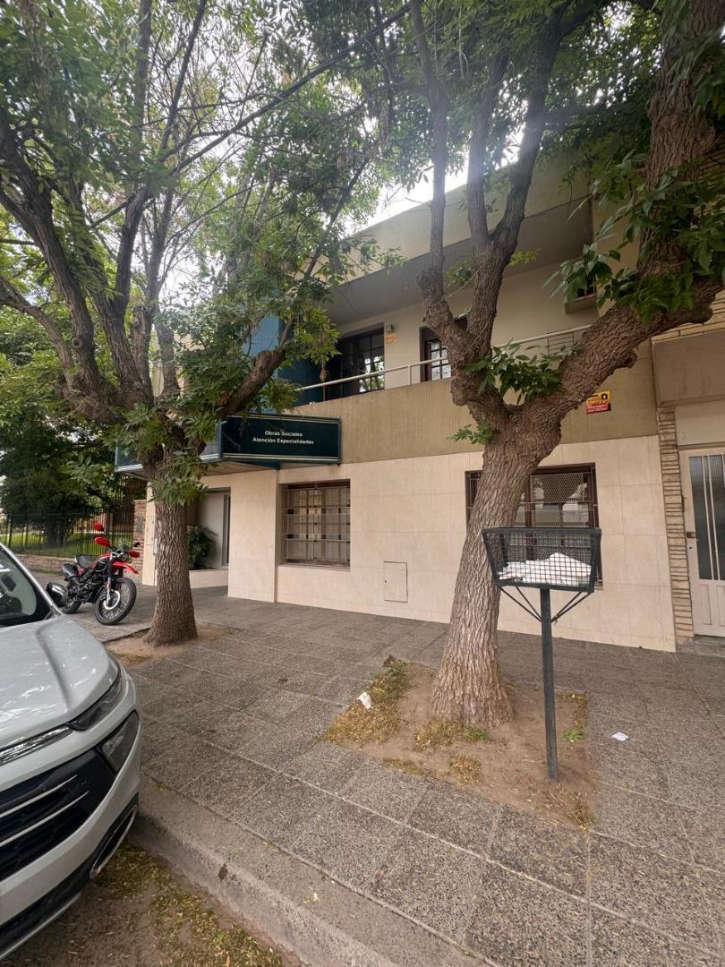 Foto de VENTA CENTRO MEDICO BONORIS - CIPOLLETTI, imagen 2