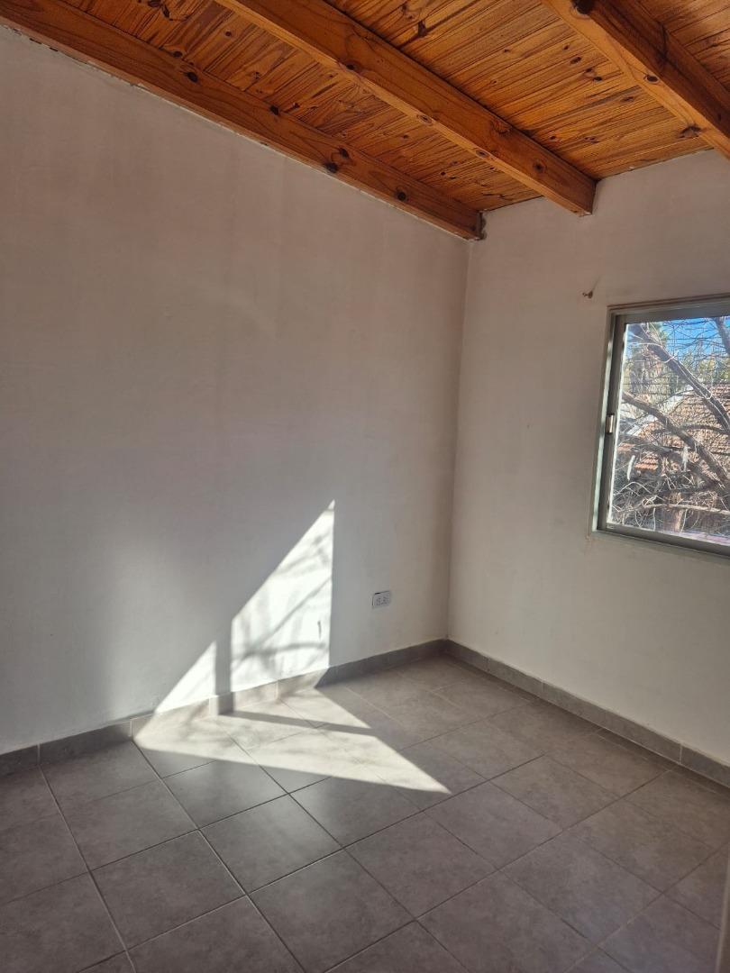 Foto de VENTA DÚPLEX CINCO SALTOS, RIO NEGRO, imagen 1