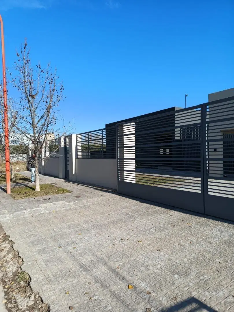 VENTA CASA 3 DORMITORIOS, CIPOLLETTI, RIO NEGRO 2