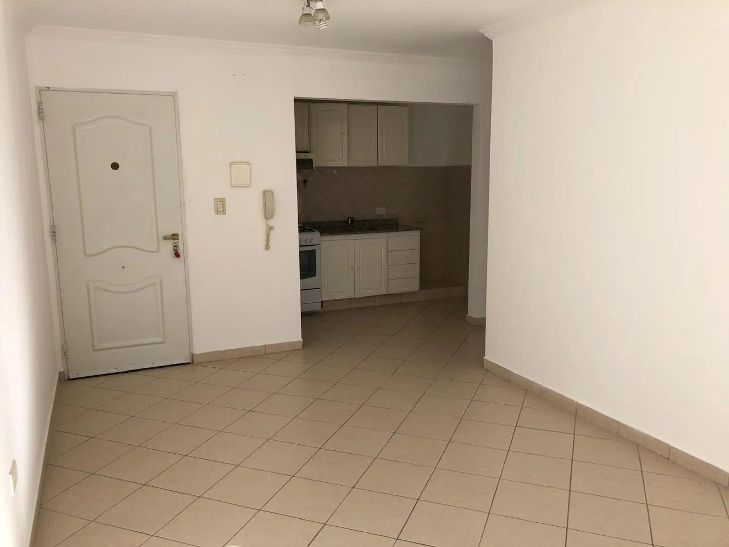 Venta departamento 1 dormitorio con cochera, Neuquén 4