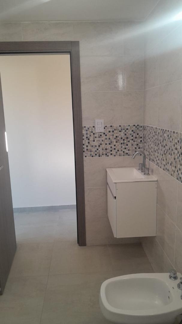 Foto de ALQUILER DEPARTAMENTO MONOAMIENTE, CIPOLLETTI, RIO NEGRO, imagen 4