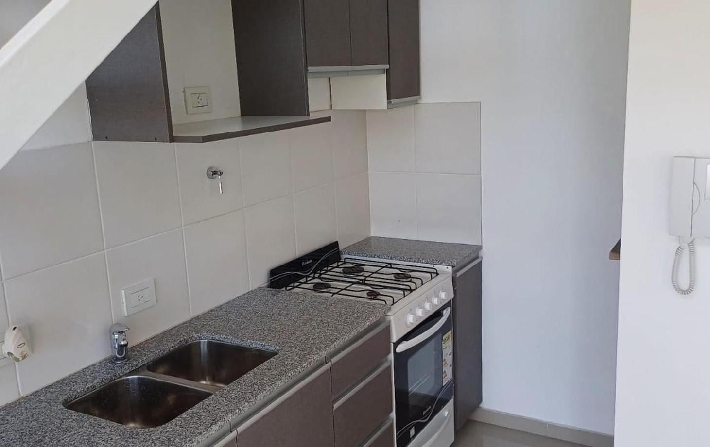 Foto de VENTA DEPARTAMENTO 2 DORM, CIPOLLETTIO, RIO NEGRO, imagen 3
