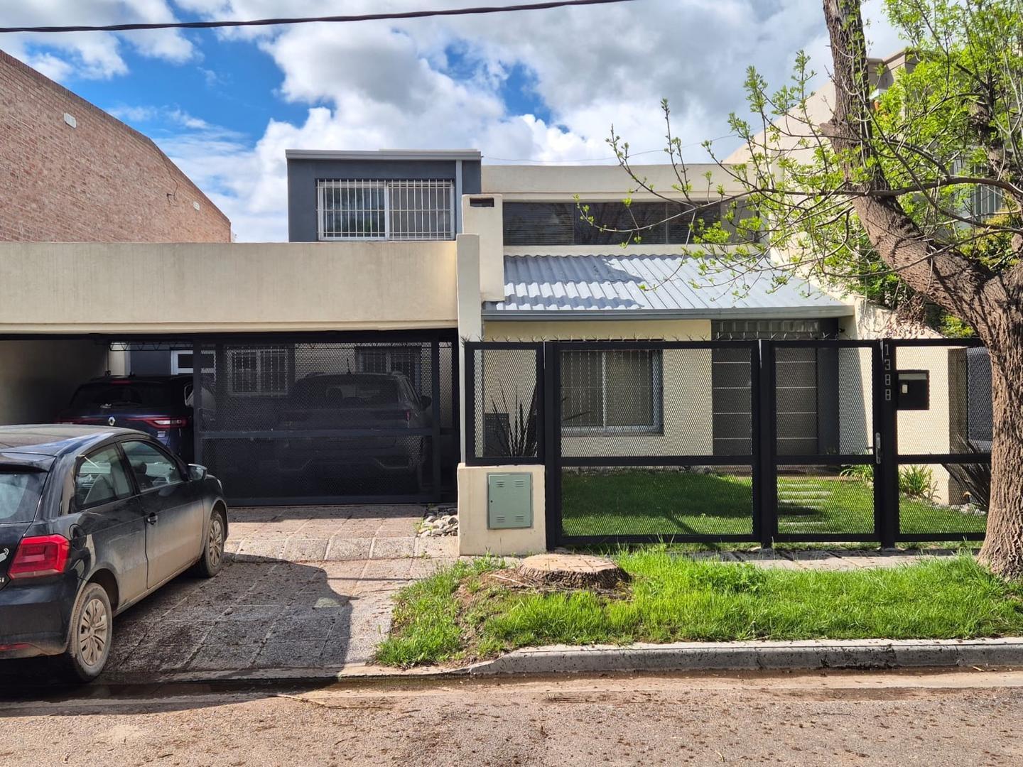 Foto de VENTA CASA DOS DORMITORIOS, BARRIO MANZANAR, CIPOLLETTI, imagen 3