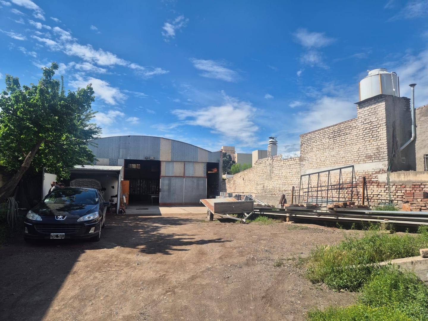 Foto de VENTA LOTE – EXCELENTE UBICACIÓN PARA DESARROLLO CIPOLLETTI, imagen 2
