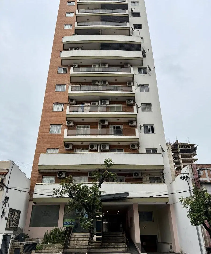Departamento en Barrio Sur 3