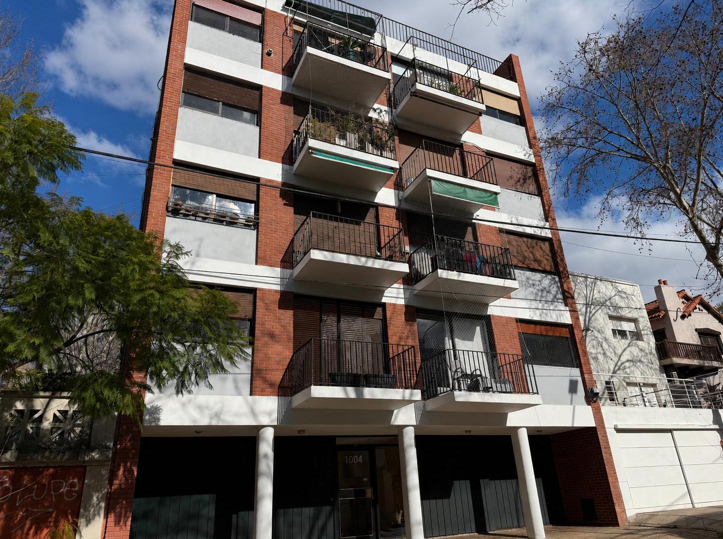 Foto de Departamento en venta 4 ambientes con cochera Vicente Lopez, imagen 2